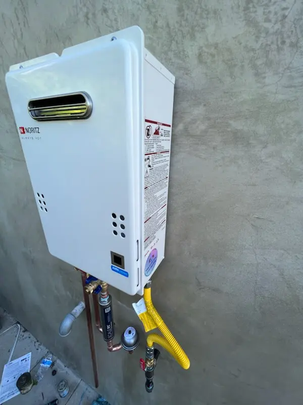 Tankless water heater installation for Oakhill homes
